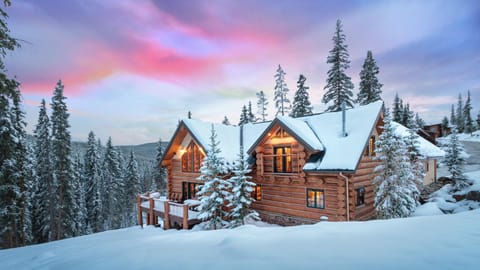 Property building, Winter, Balcony/Terrace, Mountain view