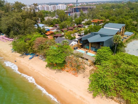 Property building, Day, Natural landscape, Beach, Sea view