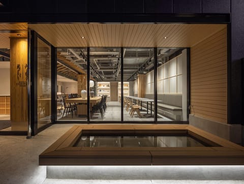 Property building, Facade/entrance, Spa and wellness centre/facilities