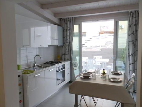 Dining area, Sunset