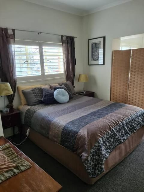 Providence House- 100 year old gracious residence Apartment in Tasmania