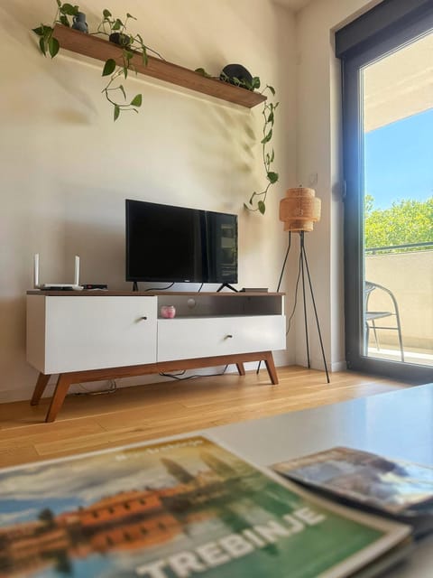 TV and multimedia, Living room, internet