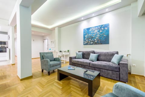 Living room, Seating area