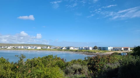 Spring, Day, Natural landscape, Balcony/Terrace, Bedroom, Sea view, Sea view