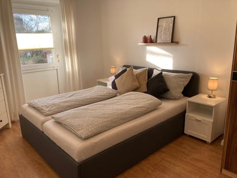 Bed, Bedroom