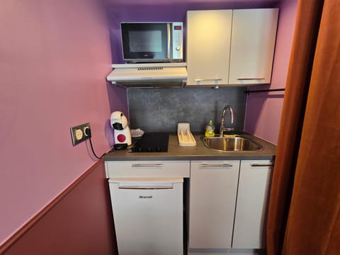 3G- Studio tout équipé avec cuisine proche Paris Apartment in Issy-les-Moulineaux