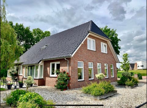 Property building, Day, Garden, Coffee/tea facilities