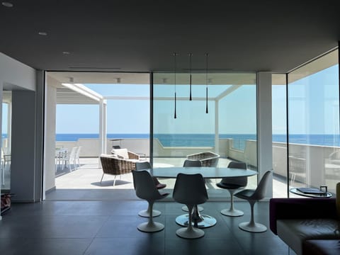 View (from property/room), Balcony/Terrace, Seating area
