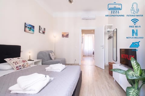 Bed, TV and multimedia, Bedroom, pet friendly, air conditioner