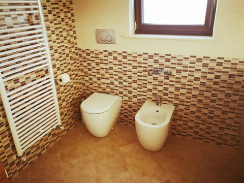 Shower, Bathroom, bidet
