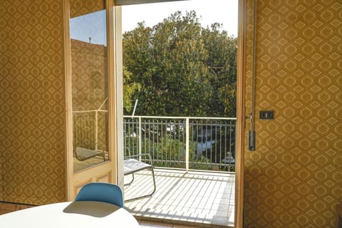 View (from property/room), City view, Garden view, Landmark view, Sea view, Street view, Quiet street view, Inner courtyard view