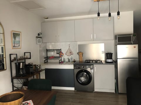 Appartement BELLO , ruelle au cœur de ville, arrivée en autonomie Apartment in Jura