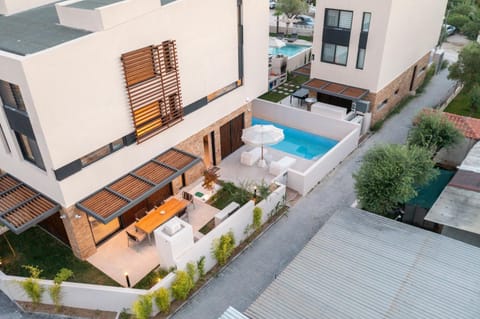 SithoniaRS Luxury Three Floors Villa With Private Pool & Garden Villa in Nikiti