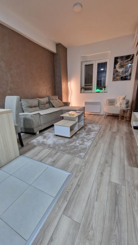 cocoluxapartmanl73 Apartment in Serbia