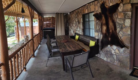 Cedar House Nature lodge in Rockaway Beach