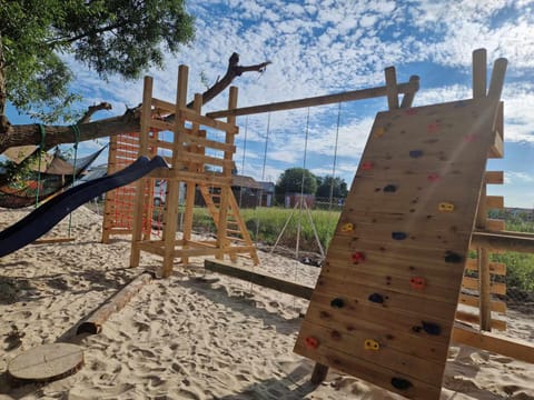 Łeba Domki z Klimatyzacją Nature lodge in Leba