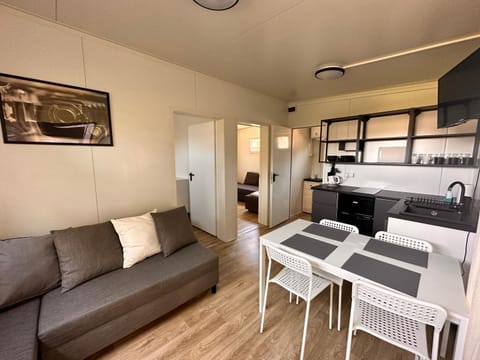 Łeba Domki z Klimatyzacją Nature lodge in Leba