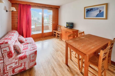 Bed, kitchen