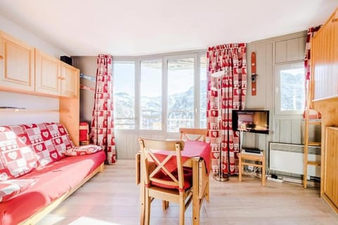 Bed, furniture, kitchen