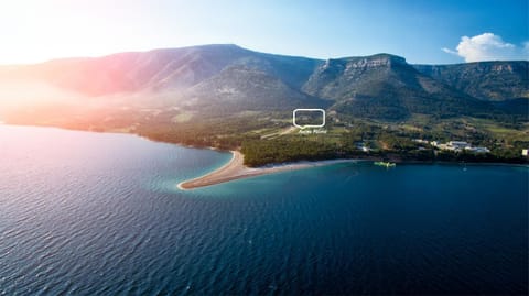 Nearby landmark, Off site, Natural landscape, Bird's eye view, Hiking