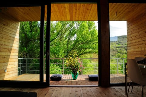 Living room, River view, Area and facilities