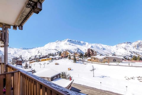 Skiing, Mountain view