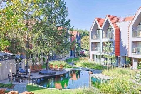 Property building, Garden view, Swimming pool, Swimming pool
