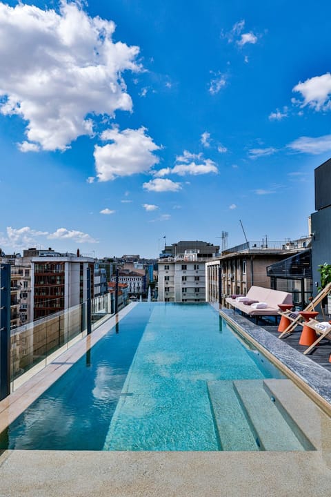 Pool view, Swimming pool