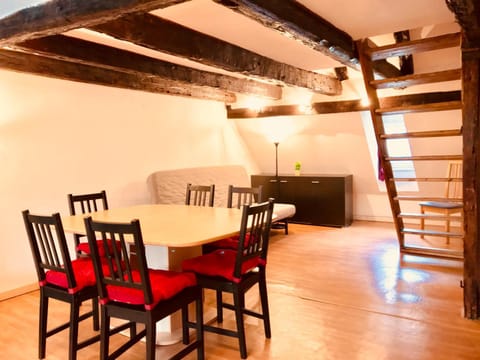 Living room, Dining area