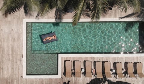 Swimming pool, Swimming pool