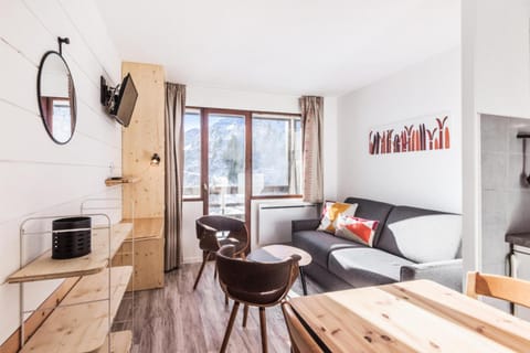 Bed, kitchen