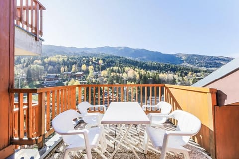 Mountain view, furniture