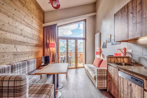 Bed, kitchen