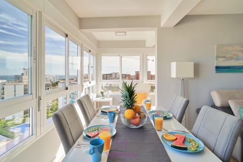 View (from property/room), Living room, Seating area, Dining area