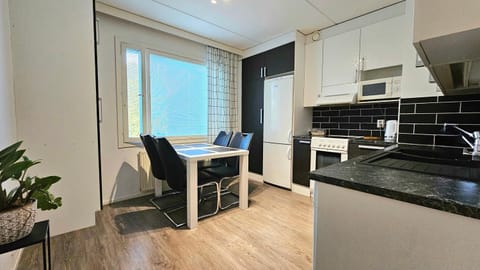 Tilava kaksio, saunalla ja sähköauton latauksella. Apartment in Finland