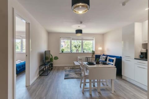 Lovely 1 Bed Manchester Apartment - Sleeps 3 Apartment in Salford