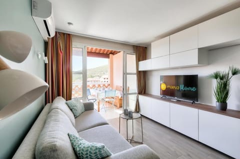 Bed, fireplace