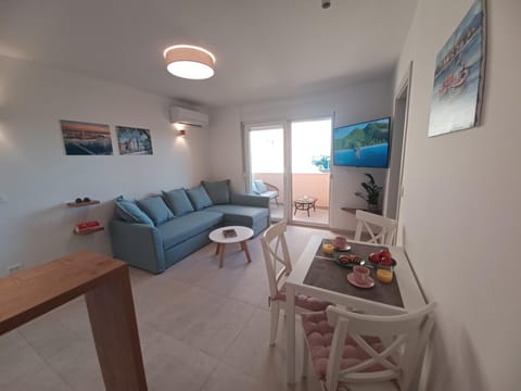 Apartment Mare - lovely flat few steps away from the main bus station and Zadar old town Apartment in Zadar