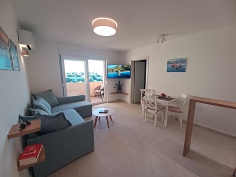 Apartment Mare - lovely flat few steps away from the main bus station and Zadar old town Apartment in Zadar