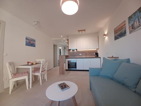 Apartment Mare - lovely flat few steps away from the main bus station and Zadar old town Apartment in Zadar