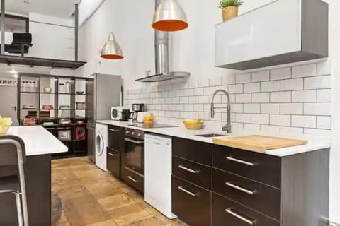 The Collection Barcelona - Huge duplex with private garden next to Las Ramblas Apartment in Barcelona