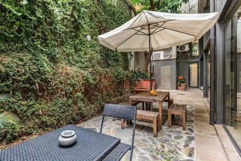 The Collection Barcelona - Huge duplex with private garden next to Las Ramblas Apartment in Barcelona