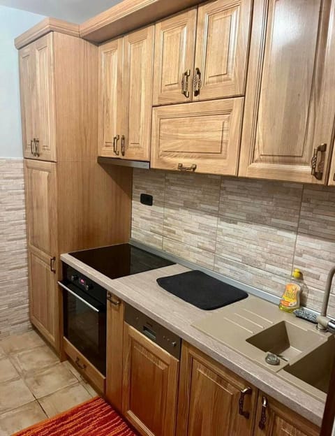 Kitchen or kitchenette, pet friendly