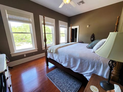 Southern Charm in the Camellia Rose Inn Bed and Breakfast in Gainesville