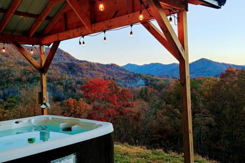 Natural landscape, Hot Tub, Mountain view