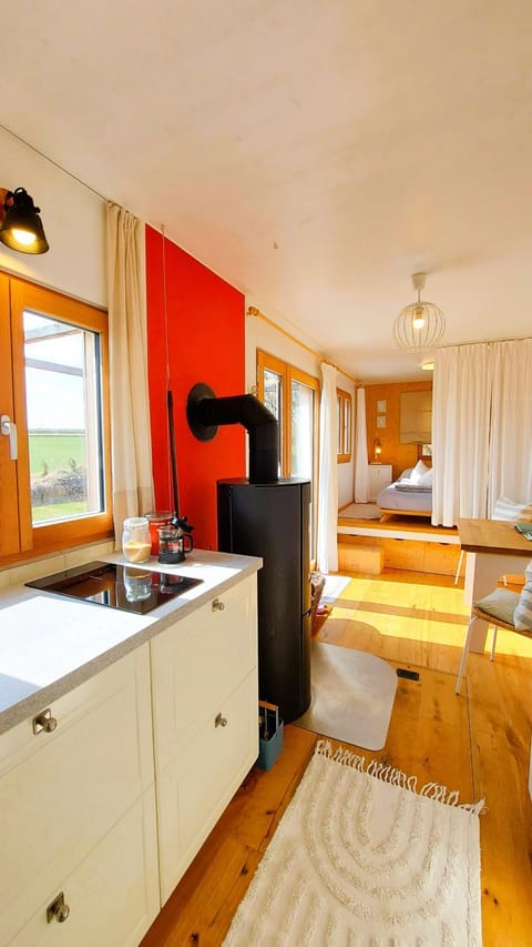 Dining area, Bedroom, kitchen