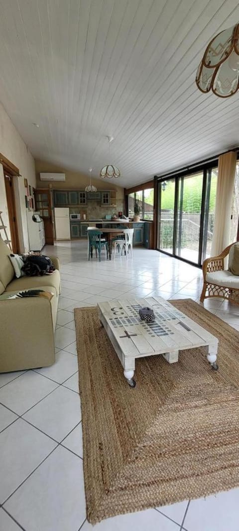 La petite maison de pecheur House in Centre-Val de Loire