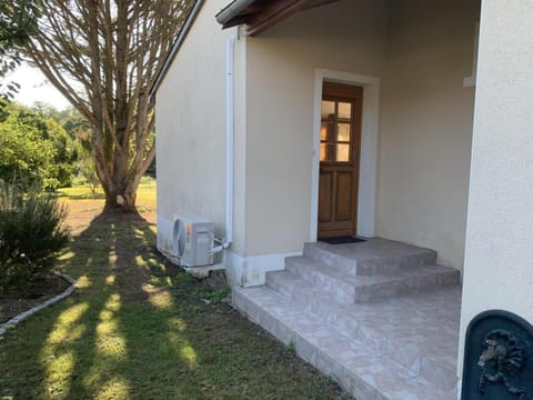 La petite maison de pecheur House in Centre-Val de Loire