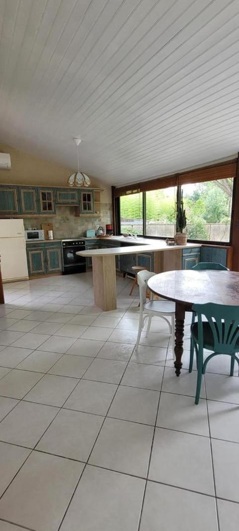 La petite maison de pecheur House in Centre-Val de Loire