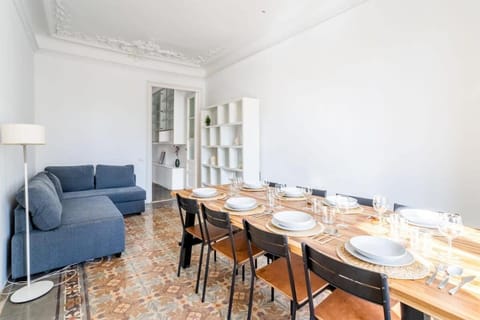 The Collection Barcelona - Gran Vía Historic Catalan 4BD only for Families or Business groups Apartment in Barcelona